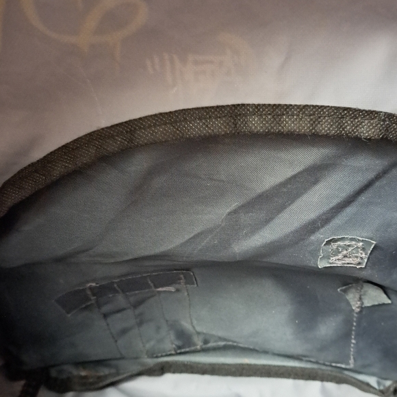 Men's Graffitti Covered Canvas Back Pack - Picture 8 of 9